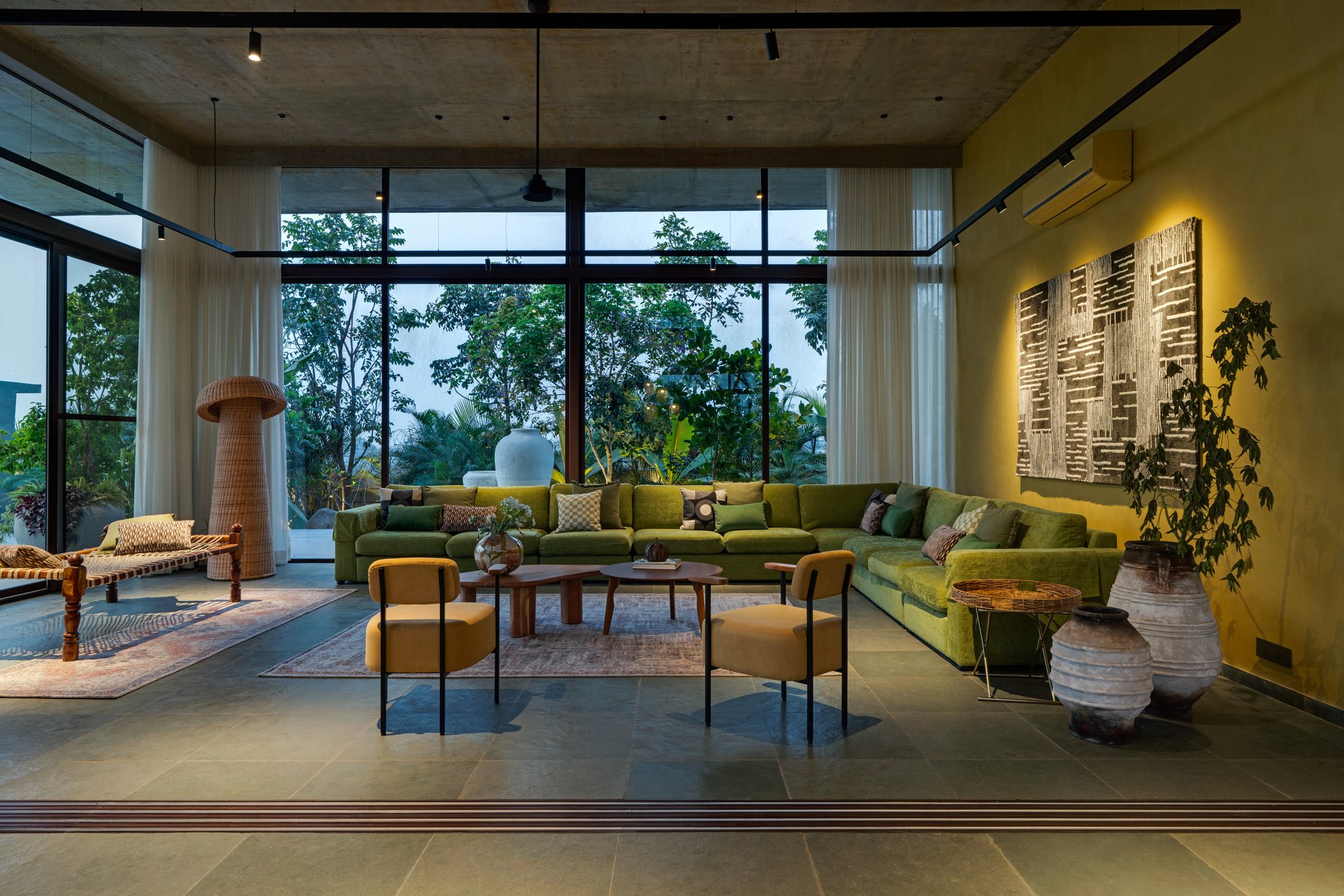 Dusk Occasions lounge at SAHN